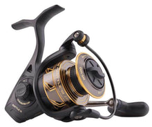 Load image into Gallery viewer, PENN Battle® III 2500 Spinning Reel is the ideal reel for beginning and pro anglers while being at an affordable. Great for spainish mackerel, snook, trout, red fish, whiting, permit, pompano, blue fish, bone fish, salmon, flounder and more. Great for freshwater, saltwater, flats, bridges, docks, boats, piers, jetties, inshore, nearshore and more. Great for casting lures for hours without getting tired.
